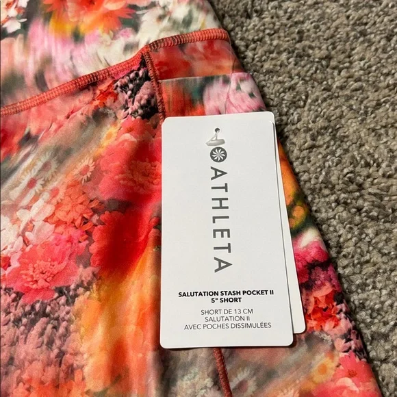 Athleta Salutation Stash Picket shorts size XL NWT - Picture 2 of 3